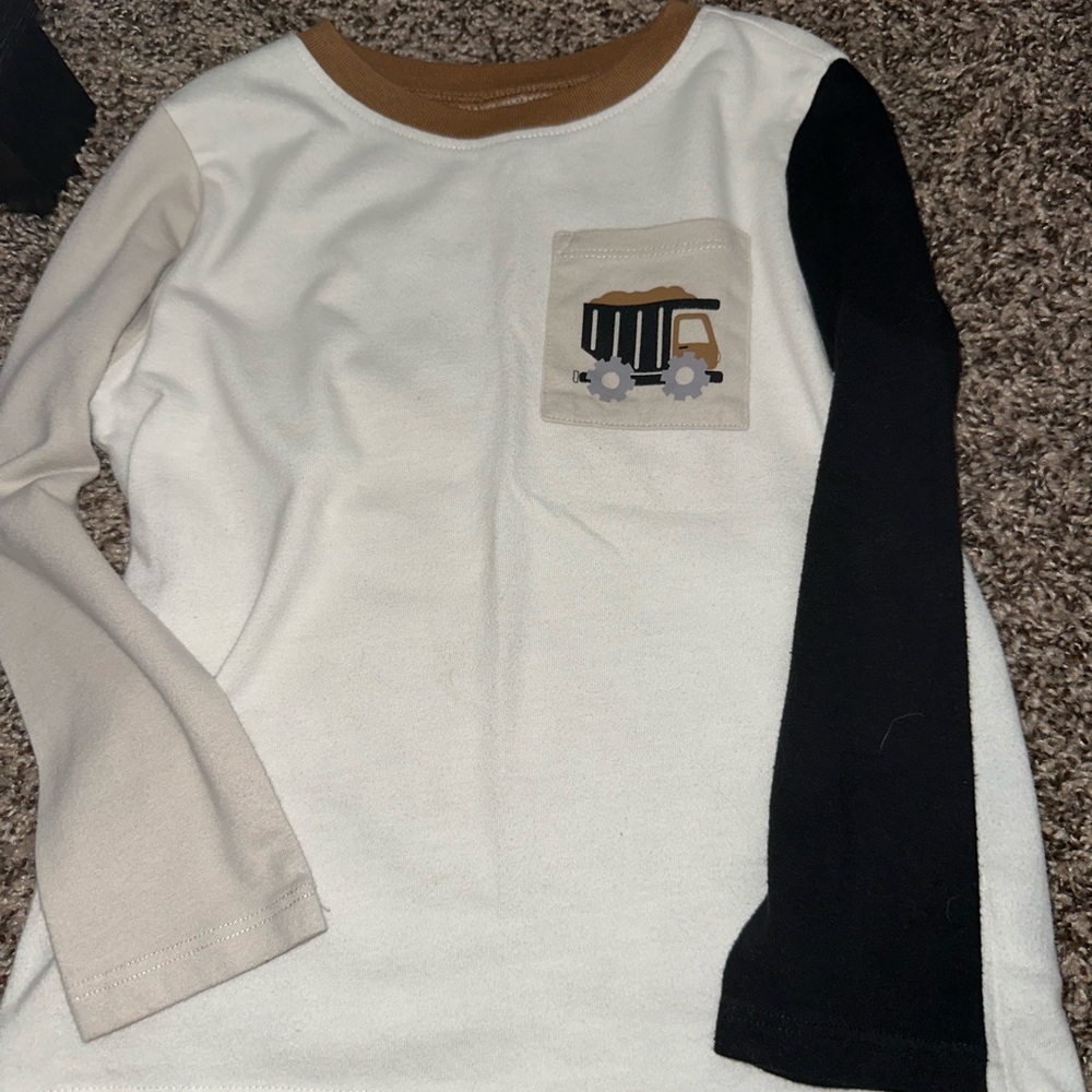 Boy Long Sleeve Tshirt Bundle((2) - Picture 2 of 2